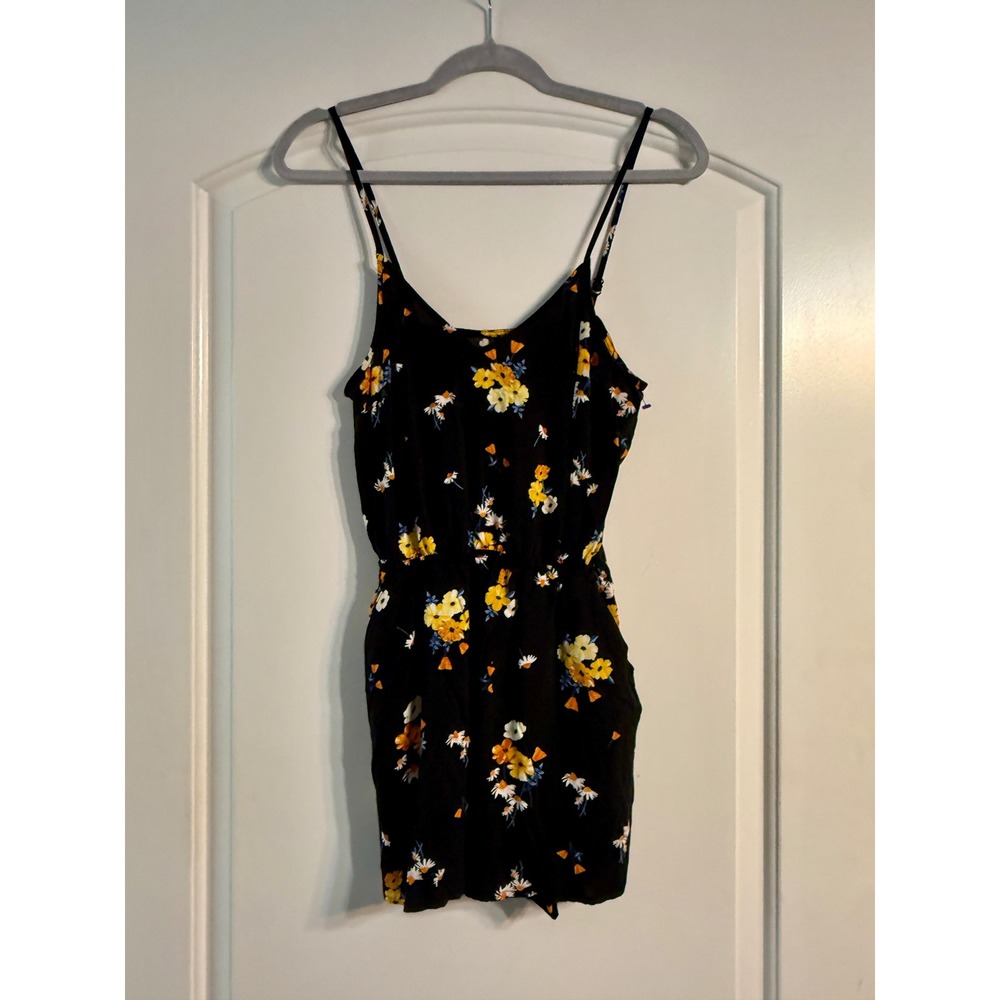 H&M Divided Floral Romper 4 Black Yellow Sleeveless Pockets Boho Festival Daisy